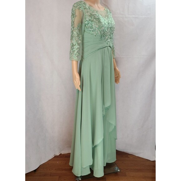 New Mother of the Bride/Groom (12) Dusty Sage Green Lace & Chiffon Ruched Dress - Picture 9 of 13